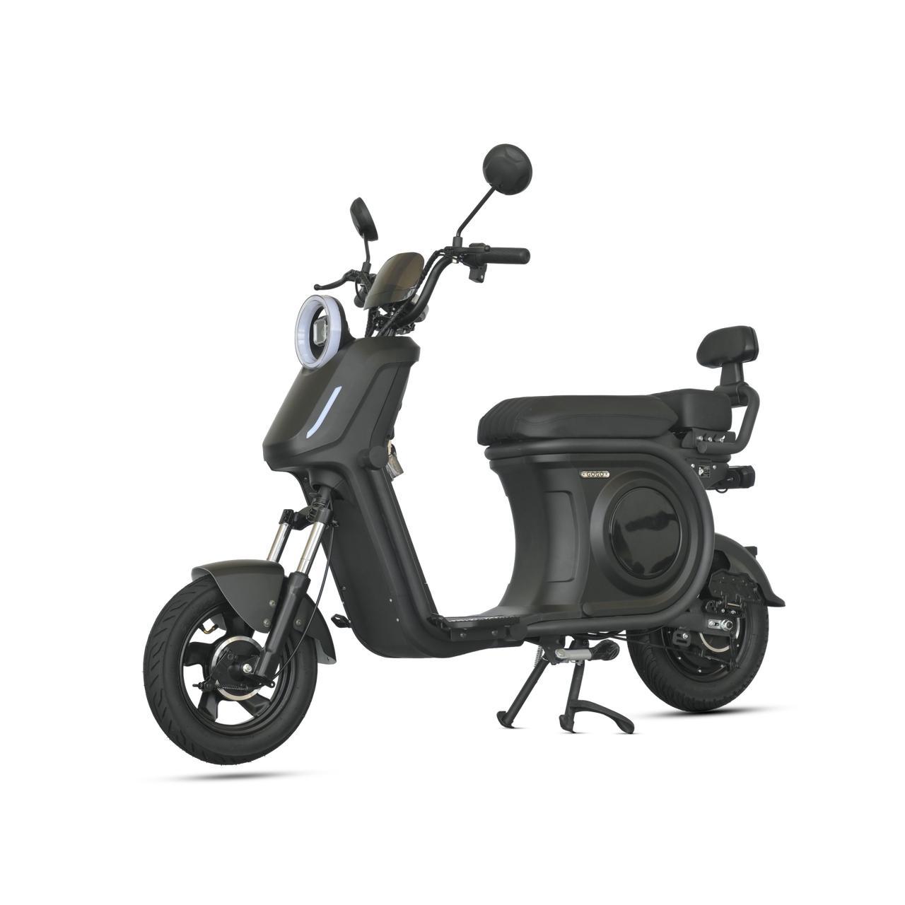 Scooter elétrica E-Movee — mobilidade urbana sustentável em Itajaí SC